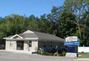 Outside view of Northwood Dental office.